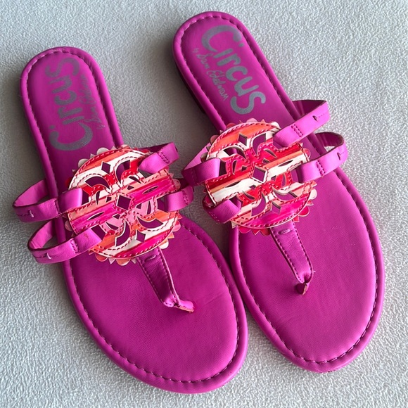 Circus by Sam Edelman “Cherri” hot pink flat sandals size 8. - Picture 1 of 11